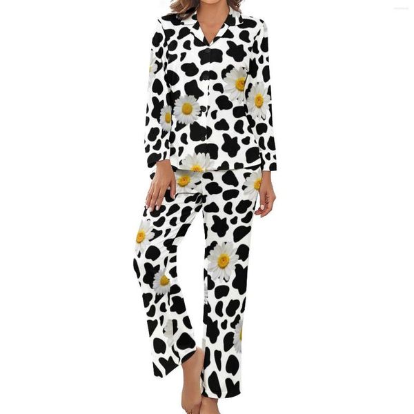 Vêtements de nuit pour femmes Daisy Cow Print Pyjamas Lady Mignon Floral Rétro Maison Costume Automne À Manches Longues 2 Pièces Esthétique Col En V Design Ensemble