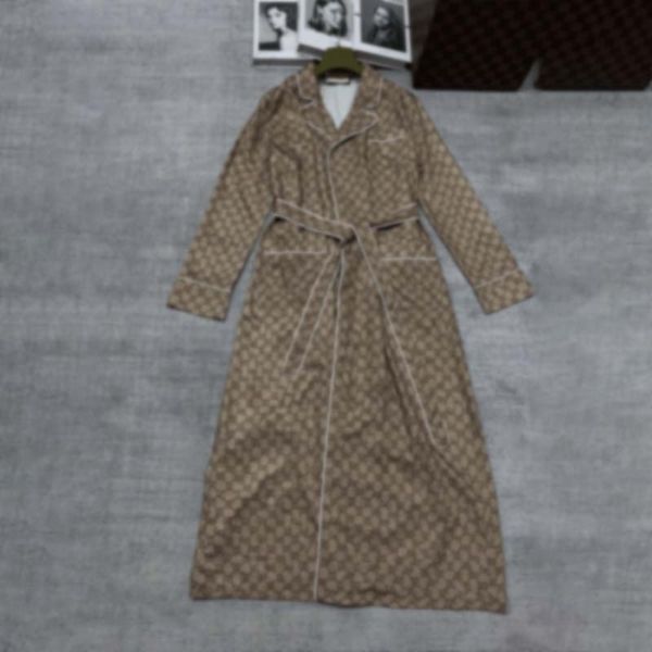 Diseñador de ropa de dormir para mujeres Unisex G Vintage Pajama Robe Diseño de estampado nocturno clásico combinado con tuberías de ropa para el hogar elegante para el hogar