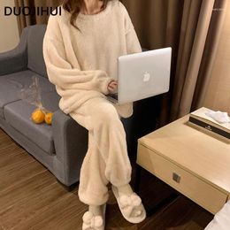 Ropa de dormir para mujeres duojihui franela de invierno simple color puro pijama femenino juego de pijama femenino grueso y cálido suave 15 colores hogar casual para mujeres