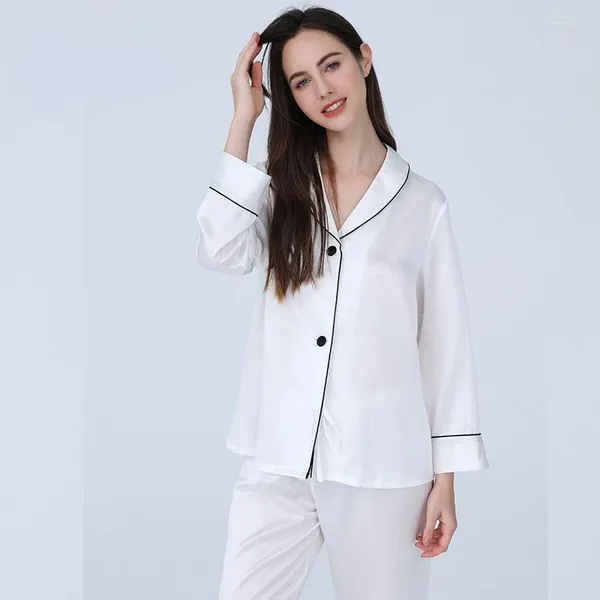 Vêtements de nuit pour femmes à la mode personnaliser en gros soie luxe longue maison porter des pyjamas réduire la friction anti-âge ensemble de robe de nuit