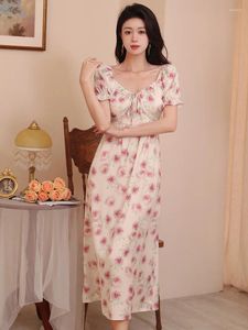 Vêtements de nuit pour femmes Français Princesse Chemises de nuit Pyjamas Femmes Soie Été À Manches courtes À Lacets Rose Imprimé Fée Volants Robe De Nuit Douce