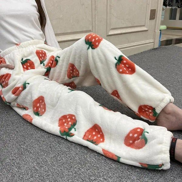 Ropa de dormir para mujer, pantalones de dormir con dibujo de fruta y fresa, pijamas de felpa de terciopelo Coral de invierno Y2k Kawaii Harajuku, piel de franela para el hogar