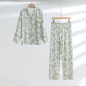 Ropa de dormir para mujer, conjunto de Pijama con estampado Floral de Color verde para mujer, para primavera y otoño 2023, Pijamas sueltos artísticos de manga larga para mujer