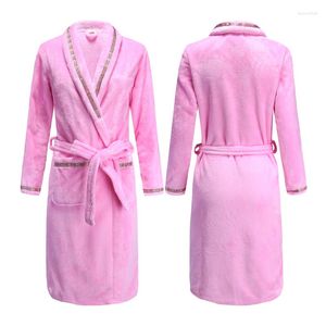 Vêtements de nuit pour femmes H5939 femmes Robe chaude maison vêtements hiver épaissi flanelle corail velours peignoir fille à manches longues belle mignon doux