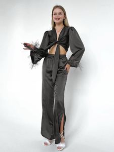 Vrouwen Nachtkleding Hiloc Grijze Pyjama Met Veren Vrouwen Sets Vetersluiting Crop Tops Lange Mouwen Thuis Pak Hoge Taille Slit broek Set 2023