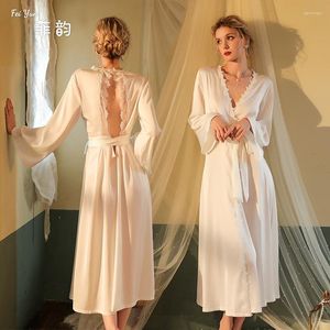 Vêtements de nuit pour femmes Glace Soie Blanc Fée Nuit Robe Femmes Sexy Chambre Porter Dames D'été Chemise De Nuit Dentelle Dos Nu Nuisette Robe De Chambre