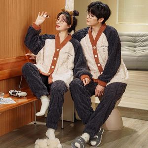 Vêtements de nuit pour femmes Japonais Kawaii Sleeping Coral Fleece Couple Femmes Hommes Pyjamas Vêtements Automne Hiver Épaissie Chaud Cardigan Home Wear