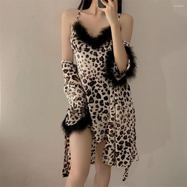 Ropa de dormir para mujer Jxgarb Verano Satén y decoración de plumas Sexy Ladies Leopard Robe Bata Conjuntos Último diseño Femme Dos piezas Ropa de dormir de seda de hielo