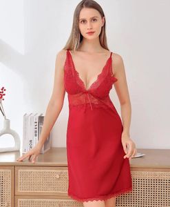 Vêtements de nuit pour femmes Robe de chemise de nuit en dentelle Robe de nuit sexy et soyeuse Chemise de nuit d'été Femmes Satin Vêtements de nuit Lingerie Robe dos nu Loungewear