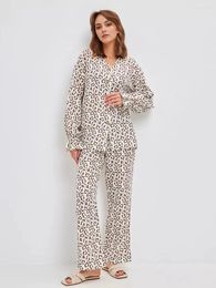 Ropa de dormir para mujeres Marthaqiqi leopardo estampado estampado para mujeres de collar girando pijama de manga larga pantalones de noche