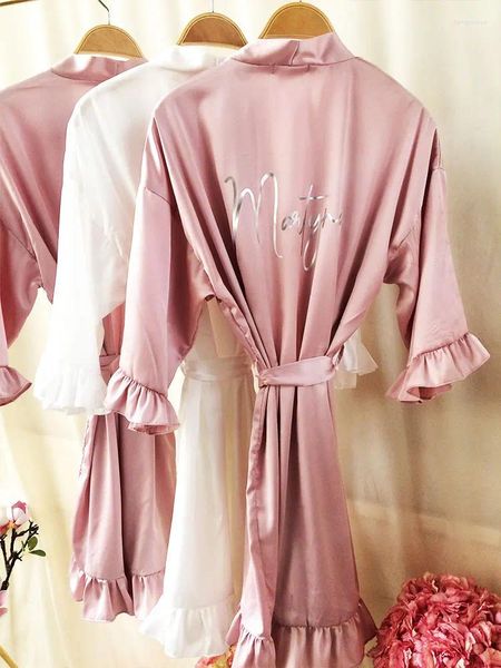 Vêtements de nuit pour femmes Mauve Ruffles Robe Shorts Robes de mariée Kimono de mariée Chemise de nuit de demoiselle d'honneur personnalisée Robes de mariée d'équipe personnalisées