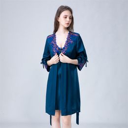 Vêtements de nuit pour femmes Robes de soie de mûrier Pyjamas pour femmes Été Sexy Col en V Dentelle Jarretelle Chemise de nuit Chemise de nuit Accueil Kimono Peignoir Pijamas