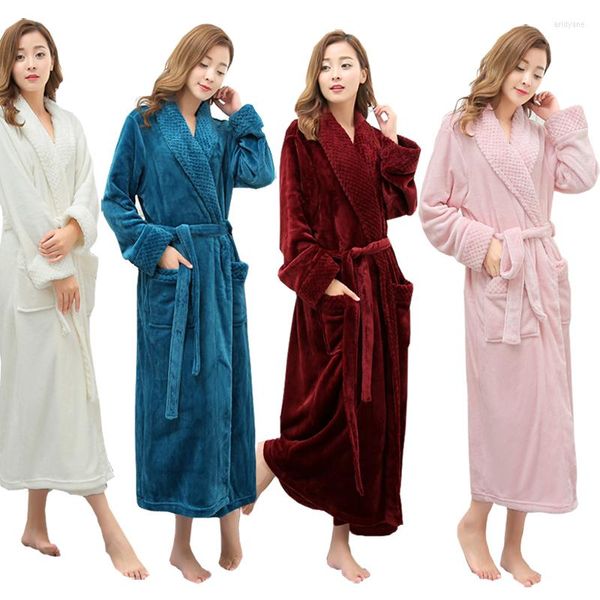 Vêtements de nuit pour femmes en vente femmes hiver super doux chaud plus longue robe de bain amoureux en peluche kimono peignoir hommes robe de chambre de mariage demoiselle d'honneur