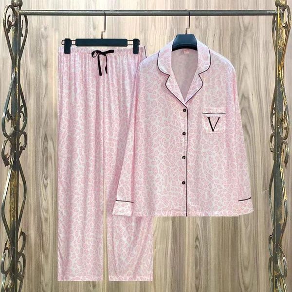 Pyjama de vêtements de nuit pour femmes a fixé des vêtements à la maison pantalon à manches longues en gros en gros