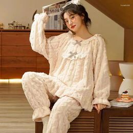 Pajama de dormir para mujeres Pajamas Femenina Invierno Estilo de la corte francesa Coral Fleece Agregar al espesor de un dulce y cálido traje para mujeres para mujeres