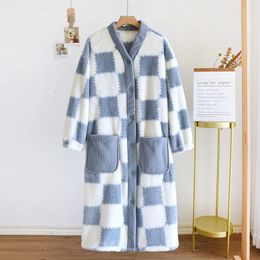 Vêtements de nuit pour femmes Plaid Robe à simple boutonnage Flanelle Chaud Hiver Homewear Femme Épaissir Peignoirs Confortable Kimono Robe Lâche Chemise de Nuit