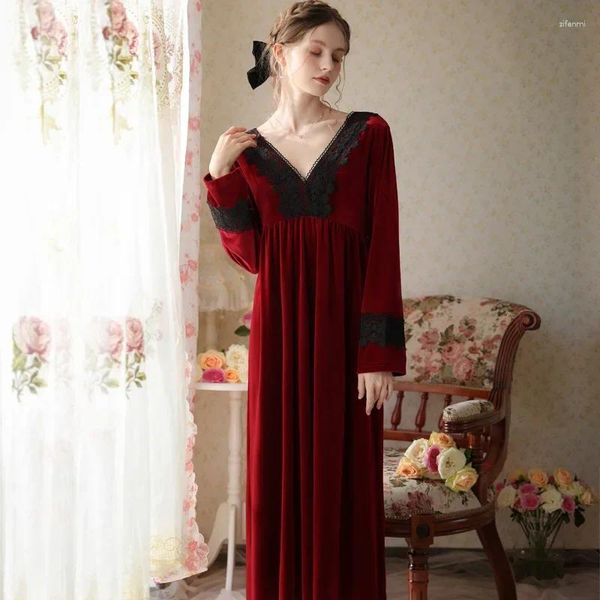 Ropa de dormir para mujeres Princesa Nightwear Mujeres Otoño Invierno Pleuche Velvet Vintage Camiseta Sexy Vestida Velor de Velor Velor de Velor