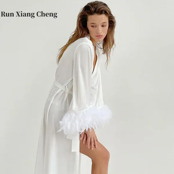 Ropa de dormir para mujer Runxiangcheng 2024 Otoño Cardigan Pluma Satén Camisón Suelto y elegante Moda Pijamas largos