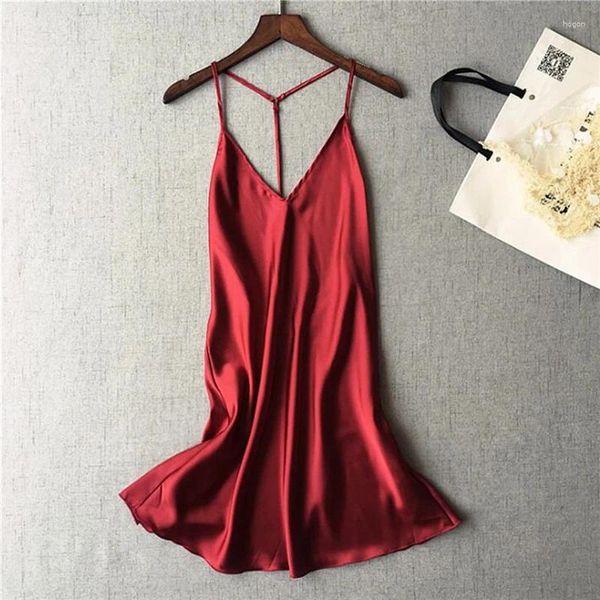 Vêtements de nuit pour femmes Satin Chemise de nuit Soie Femmes Sexy Sangle Nuit pour robe de nuit Spaghetti Dames Qualité Profonde Femelle Hauteur