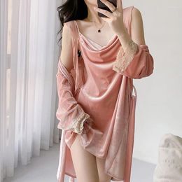 Vêtements de nuit pour femmes Sexy dentelle garniture velours Twinset Robe ensemble femme chemise de nuit vêtements de nuit automne hiver vêtements de maison en vrac vêtements de salon