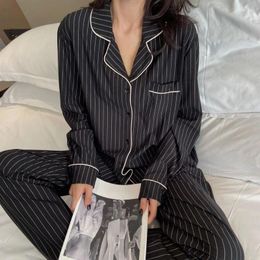 Pajama a rayas de ropa de dormir para mujeres