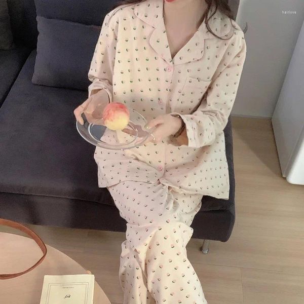 Ropa de dormir para mujer Pantalones de manga larga de estilo dulce para uso doméstico Pijamas florales Interior retro para mujer con ajuste informal suelto Cuello vuelto