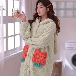 Vêtements de nuit pour femmes Robe de flanelle épaissie 2pcs Pyjamas Ensemble d'hiver Femmes avec poches Mignon Dessin animé Corail Polaire Vêtements de nuit Vêtements de maison