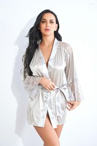 Vêtements de nuit pour femmes Top Fashion Peignoir pour femmes Pyjama en dentelle sexy Lingerie européenne et américaine Prix de gros