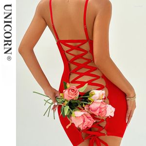 Vêtements de nuit pour femmes Saint Valentin Mariage Femmes Strap Hollow Out Porn Sheer Lingerie Costumes exotiques Teddies Babydoll Sexy Sex Dress