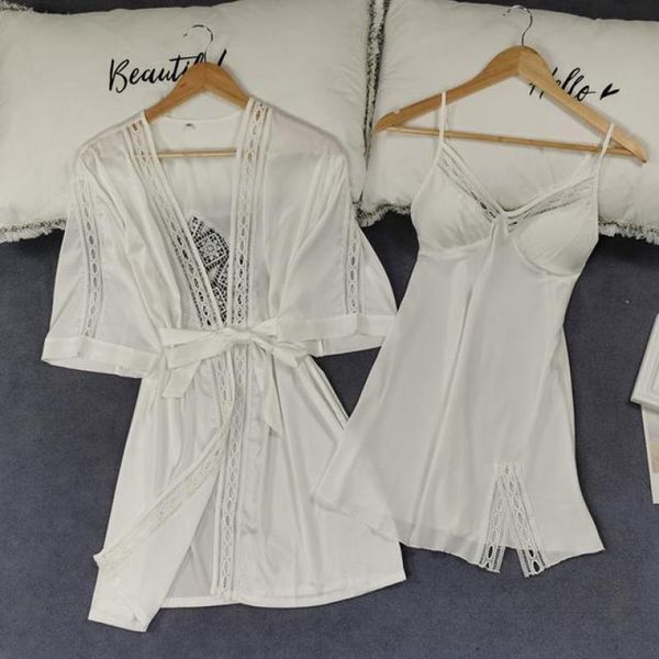 Vêtements de nuit pour femmes Blanc Mariée Demoiselle d'honneur Robe de mariée Dentelle Creux Out Chemise de nuit Femmes Kimono Peignoir Robe Deux Pièces Ensemble Sexy LingerieWomen'