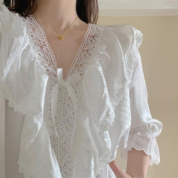 Vêtements de nuit pour femmes blanc été dentelle chemise de nuit femmes col en v à manches courtes décontracté Long Crochet volants robe de nuit coréenne