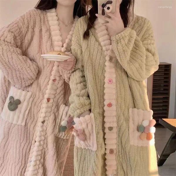 Vêtements de nuit pour femmes hiver coréen peignoir mignon doux corail velours robe allongeant et épaississant pyjama chaud rose chemise de nuit en vrac