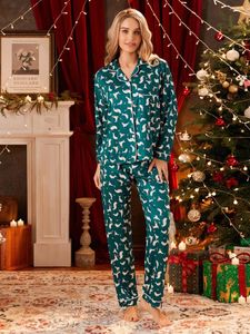 Vêtements de nuit pour femmes Femmes Pyjamas de Noël Lounge Set Cartoon Sea Lion Imprimer Chemises à manches longues Tops et pantalons 2 pièces Loungewear Tenues