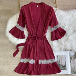 Vêtements de nuit pour femmes Vêtements pour la maison d'été Robe de chambre courte en dentelle Satin Patchwork Kimono Robe Lingerie intime Casual Homewear