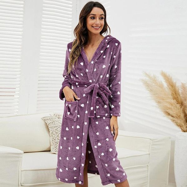 Vêtements de nuit pour femmes Femmes Chemise de nuit d'hiver Flanelle douce à capuche Femme chaude mignonne décontractée robe ample plus épaisse douce maison vêtements pyjama pyjama