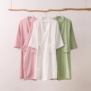 Vêtements de nuit pour femmes femmes Robes printemps été coton 3 couches gaze hommes pyjamas maison vêtements plaine robe de chambre Kimono El peignoir