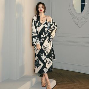 Ropa de dormir para mujer, bata negra con estampado Floral para mujer, conjuntos de bata, cárdigan Sexy, Kimono, albornoz, camisón largo, moda Primavera Verano