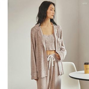 Vêtements de nuit pour femmes femmes automne/hiver 2023 pyjamas pour femmes Beige à manches longues pantalons costumes confortable 3 pièces ensemble maison vêtements revers