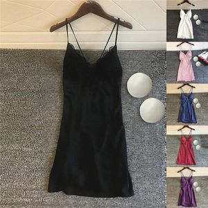 Vêtements de nuit pour femmes pyjamas sexy couleur comerie de nuit camisole en soie à la maison porte en dentelle robe de sommeil