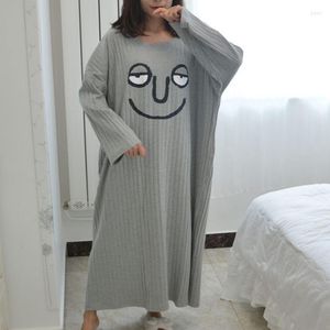 Ropa de dormir para mujer, vestido de dormir para mujer, manga larga, estampado de dibujos animados divertidos, suelto, medio y sección, informal, suave, ropa de casa para chica joven