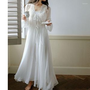 Vêtements de nuit pour femmes femmes blanc longue robe du matin princesse deux pièces dentelle chemise de nuit gaze manches longues chemise de nuit doublure spaghetti sangle