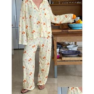 Nachtkleding voor dames Nachtkleding voor dames 2-delige pyjamaset met print voor dames Schattig Stberry Bloemenfruitpatroon Shirt Broek Outfit met knopen Otsuw