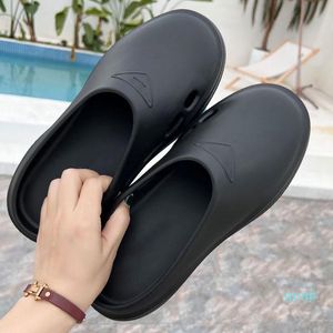 Baotou – pantoufles pour femmes, tendance, pantoufles de Couple, noires, confortables, respirantes, printemps été, extérieur, plage, styliste