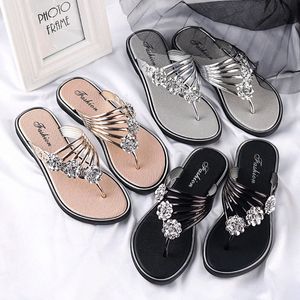 Pantoufles pour femmes Pantoufles d'été Nouveau fond plat Argent Femmes Chaussures Légères Pantoufles Femme En plein air Casual Flip Flop Slipper M8tE #