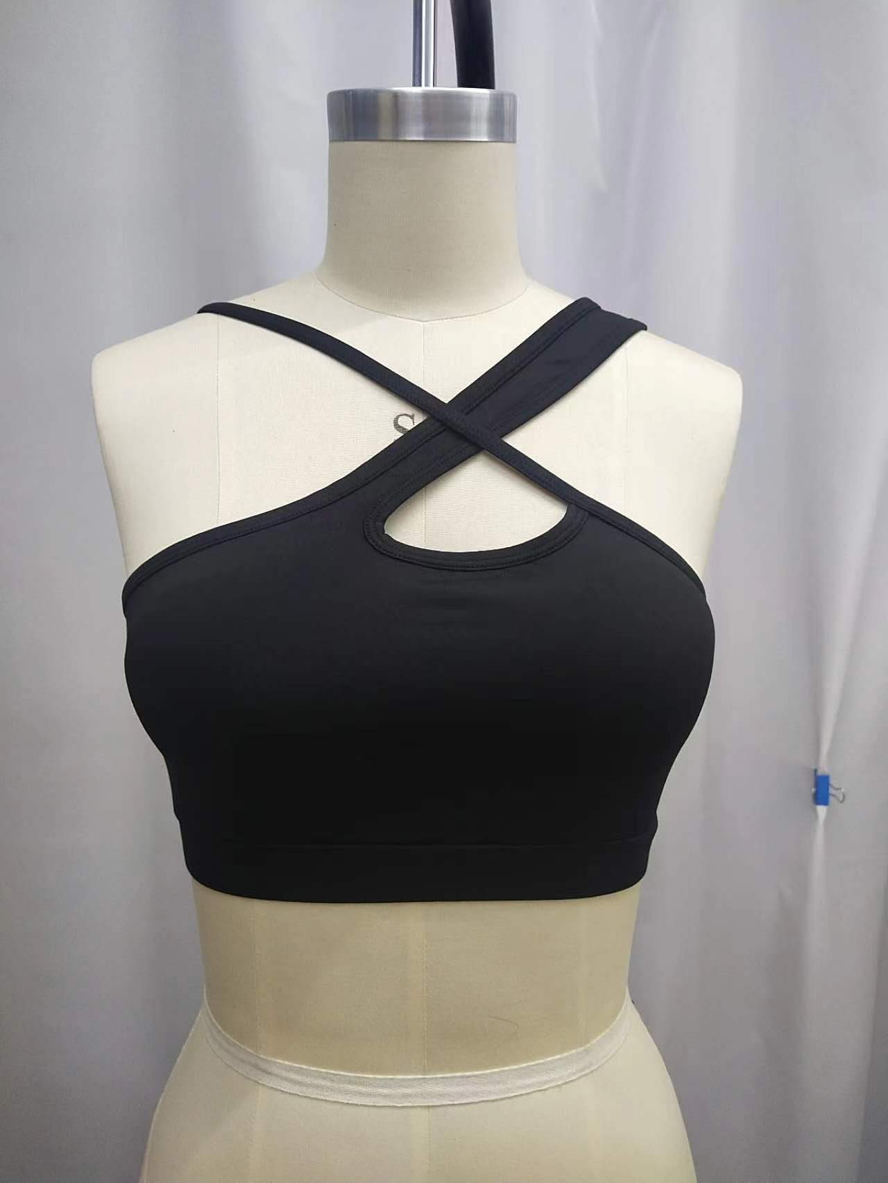 women's sports bra long without steel ring padding for moderate support