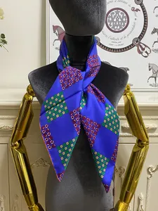 Bufanda cuadrada para mujer bufandas chal 100% sarga material de seda pinta letras patrón de puntos tamaño 90 cm - 90 cm