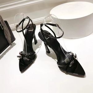 Damessandalen met naaldhak Luxe ontwerper formele schoenen Modieuze puntige leren diamanten gesp 11 cm hoge hak sandaal