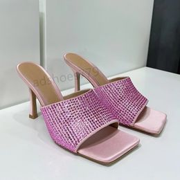 Toboganes de tacón de tacón de tacón para mujeres Mulas de mula real Cristal de seda real Sandalias de dedo abierto de los pies abiertos Diseñador de lujo Tisos altos zapatos de noche 34-42 con caja