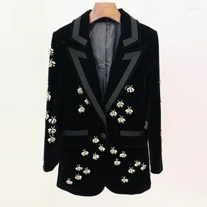 Costumes pour femmes Noir Élégant Mode Slim Abeille Diamants Velours Costume Veste Femmes 2023 Hiver Dames Sexy Col V Profond Soirée Blazers