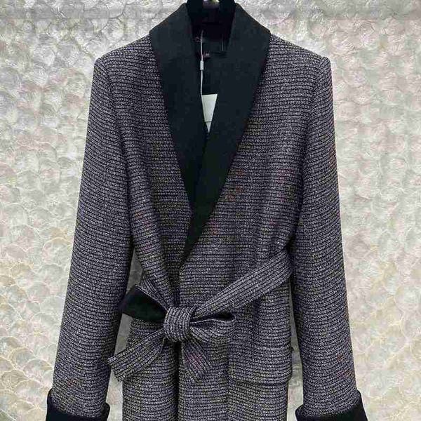 Suisse des femmes Blazers Designer début printemps nouveau ch nanyou gaoding Celebrity Style Deep V-Neck Mid Longueur Fashion Volylenle Woolen Suit M40a